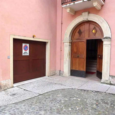 Apartment Del Vescovo *