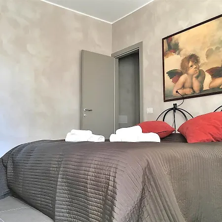 Del Vescovo Apartment *